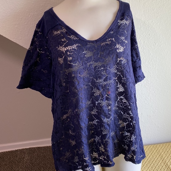2x Torrid lace sheer top! - Picture 2 of 3